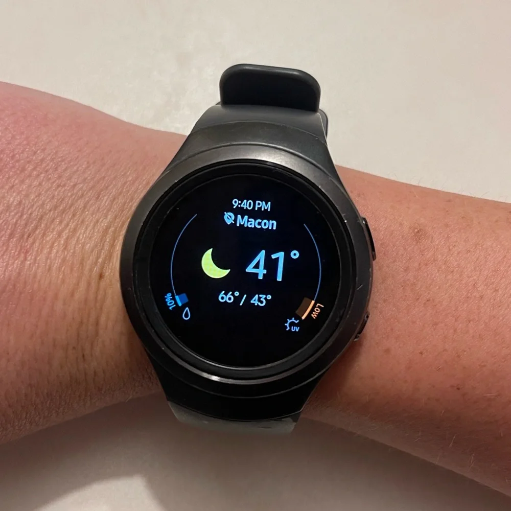 Samsung Gear S2 Smartwatch Black Finish Stainless Steel + Charging Stand ⌚️
